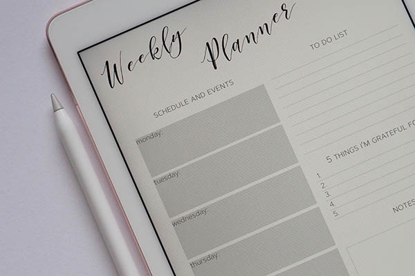Picture of a printed weekly planner